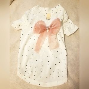 NWOT Adorable female dog shirt. Large